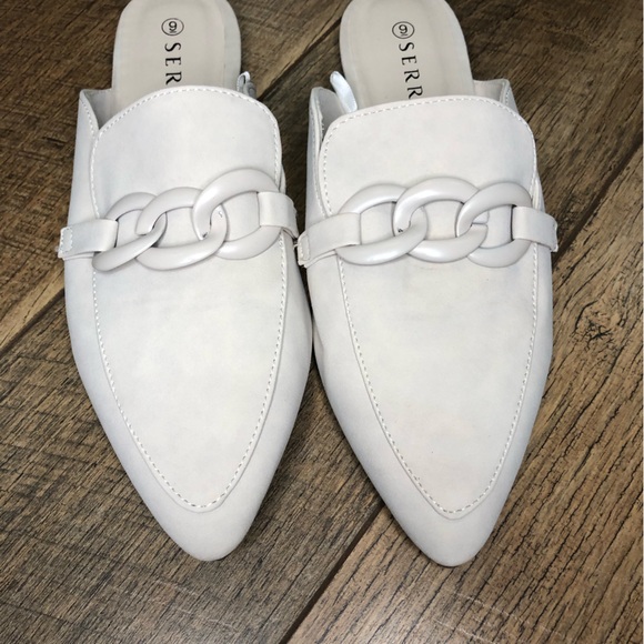 Serra Suede White Slip On Mule With Metal Chain Size 9 - Picture 2 of 11